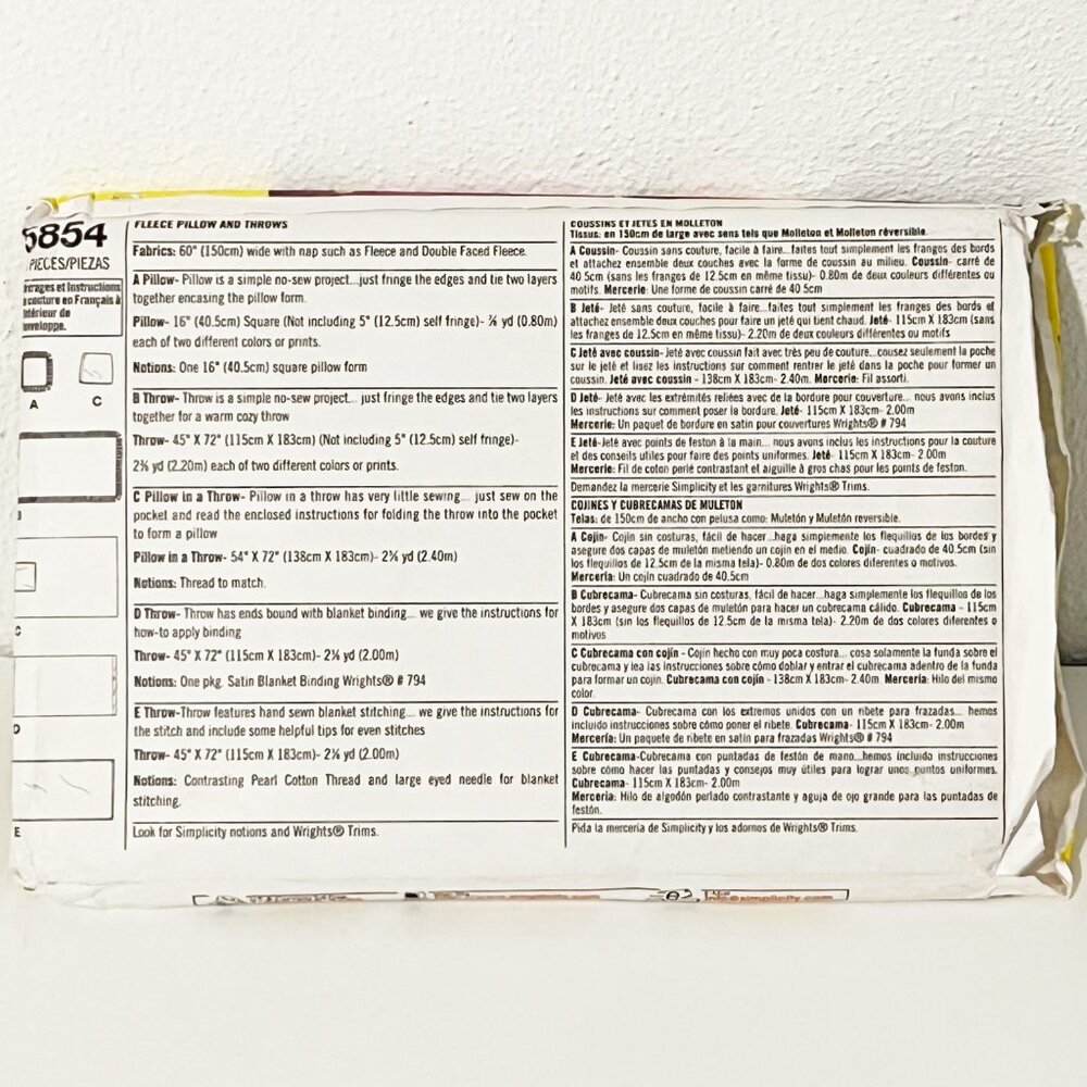 Simplicity Sewing Pattern for Dummies 5854 - Picture 2 of 3